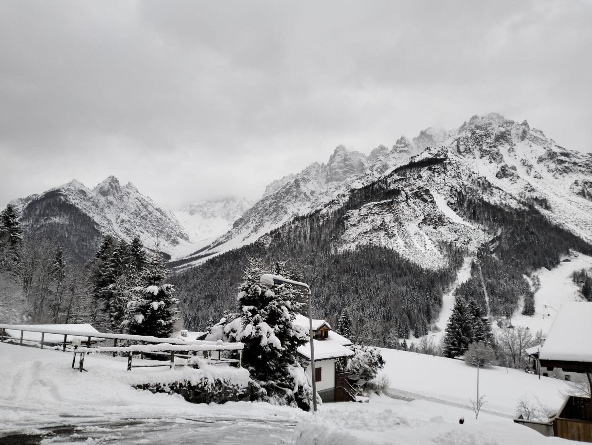 Vista Mozzafiato Sulle Dolomiti Friulane Lägenhet Forni di Sopra Exteriör bild